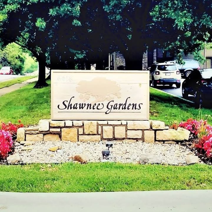 Shawnee Gardens logo
